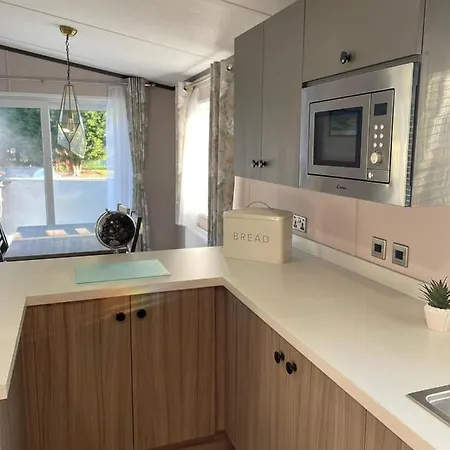 Gleneagles With Hot Tub Holiday home York