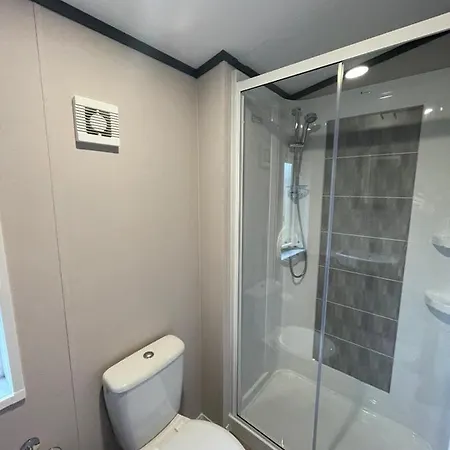 Gleneagles With Hot Tub Holiday home *