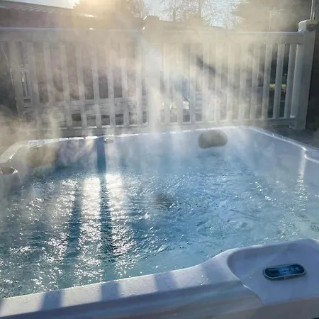 度假居 Gleneagles With Hot Tub