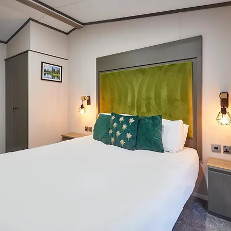 Gleneagles With Hot Tub * يورك