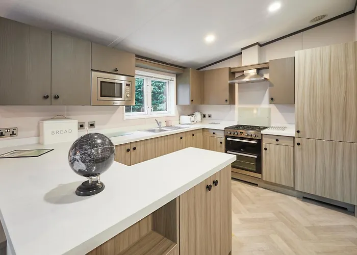 Gleneagles With Hot Tub *