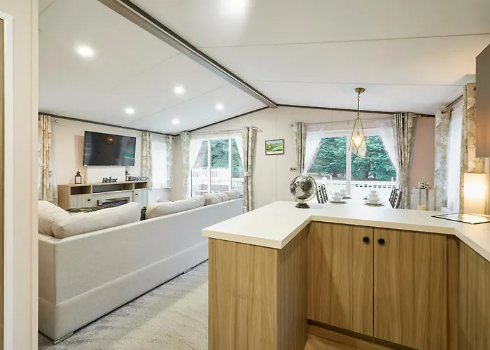 Gleneagles With Hot Tub *