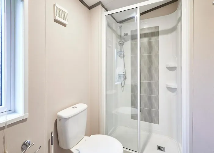 Gleneagles With Hot Tub