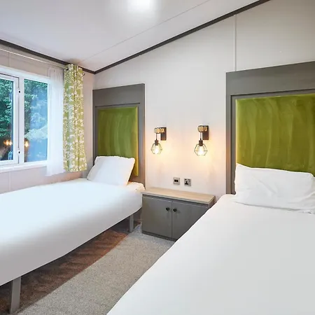 Дом отдыха Gleneagles With Hot Tub